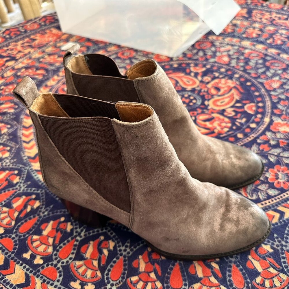 Sofft Brown Metallic Booties 11 Pull On Heel Distressed